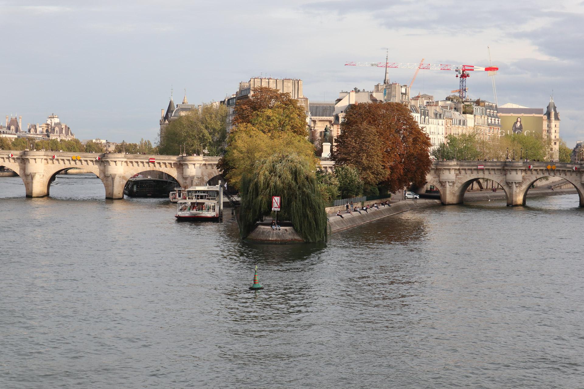 Lara Titova Paris-21